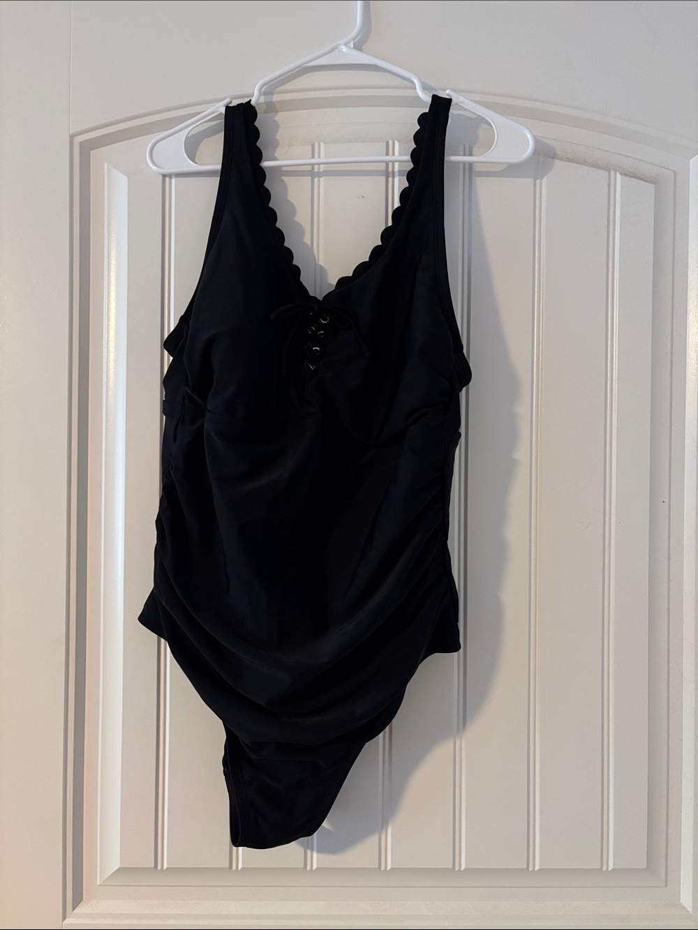 Kona Sol Black Scallop-Edge One-Piece Swimsuit